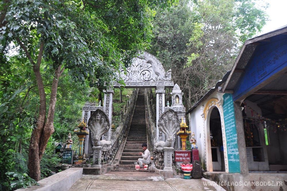 Phnom Srei Escalier
