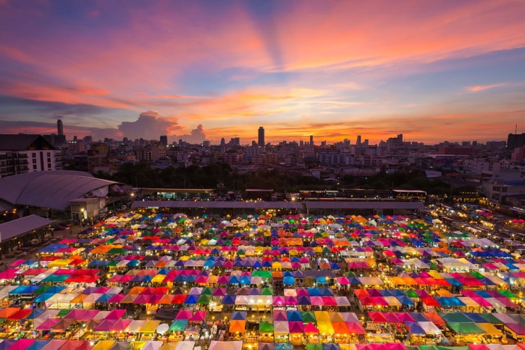 Marché de nuit à Bangkok