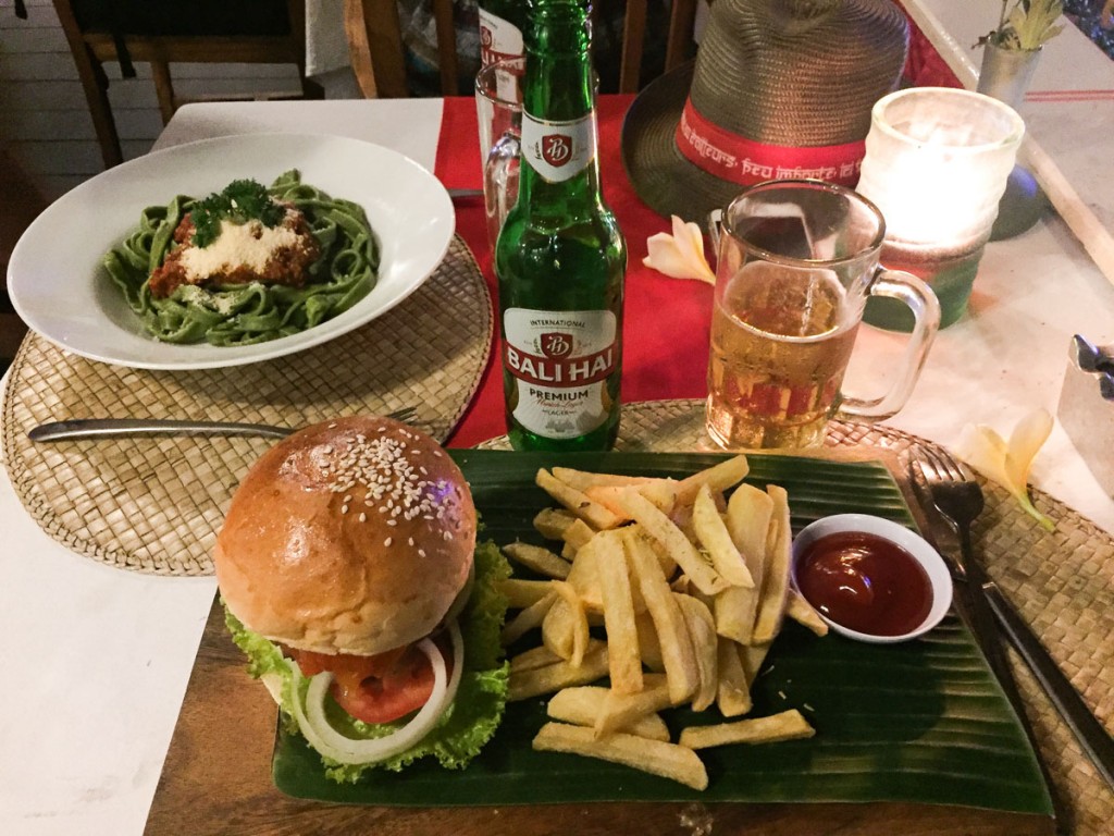 Burger au Nomad Bali Restaurant