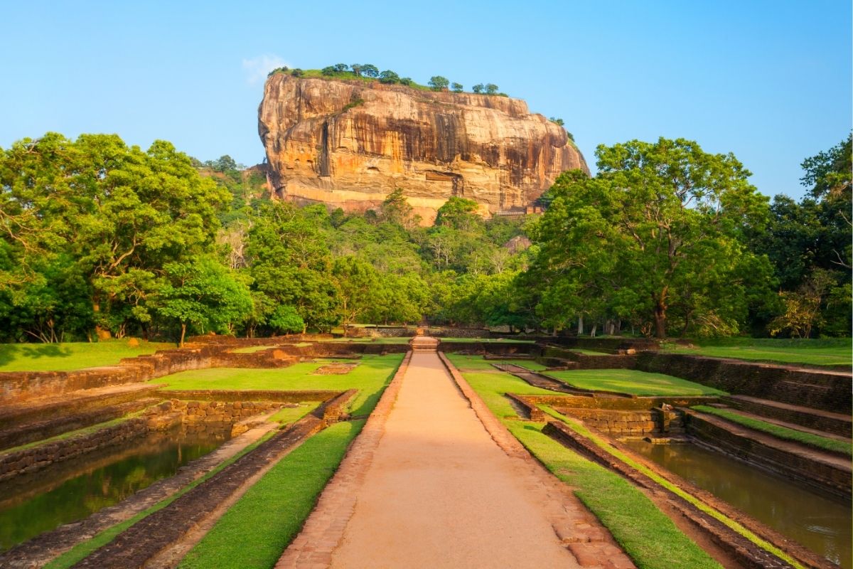rocher lion sri lanka